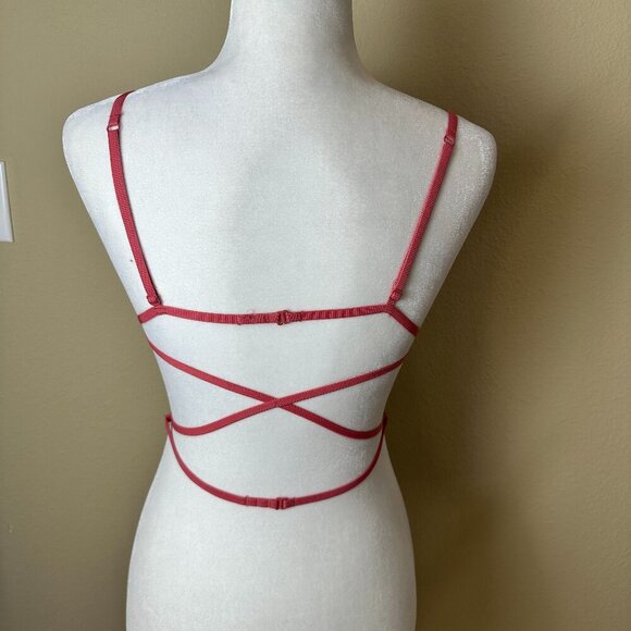 VICTORIA'S SECRET Super Strappy Back Mesh Bralette Bra Top Size Small - Picture 1 of 8